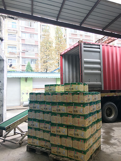在烹炒时加入一点鸡精食物的口感会更好