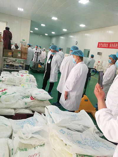 所处环境湿度过大会引起鸡精产品出现潮湿凝结现象